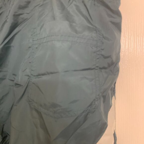 Umbro Shorts Men's XL Green - Picture 8 of 8